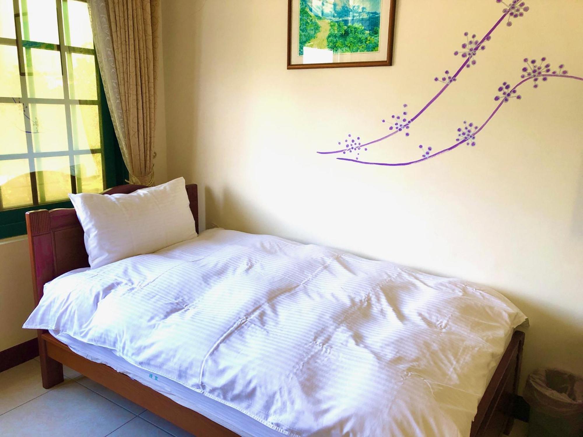 Green Window Homestay綠窗小築天安居民宿 Hualien City Exterior photo